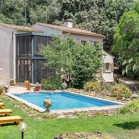 Bastide Provencale Et Ses Dependances A 5 Kms De La Вилла *